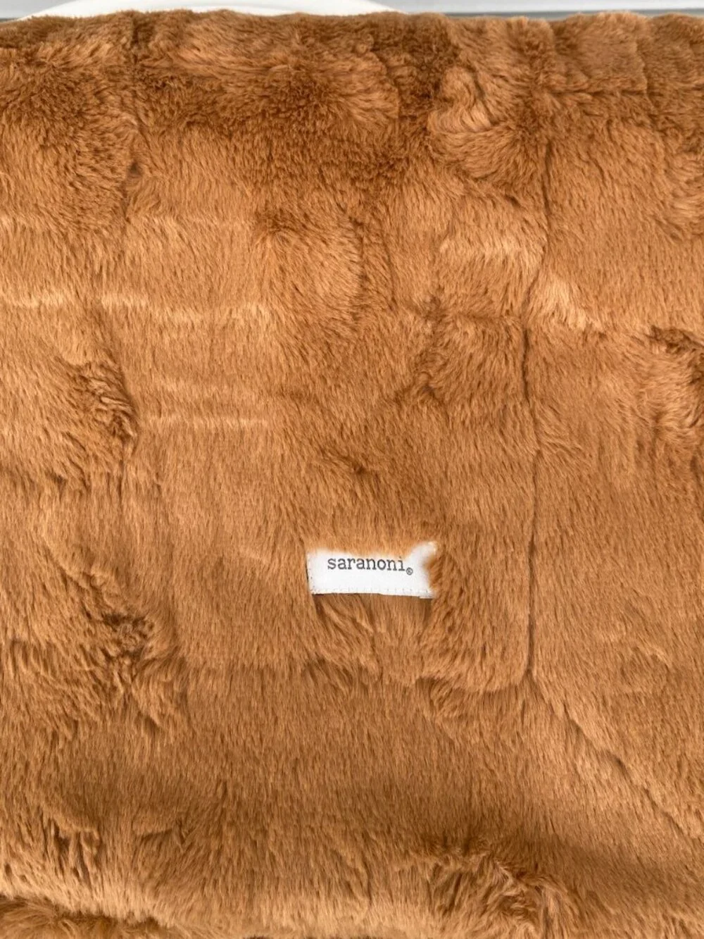 Saranoni Copper Patterned Faux Fur Throw Blanket